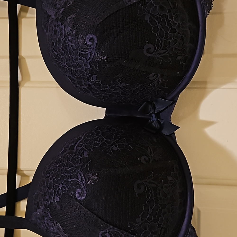 Torrid Navy Blue Lace Plunge Bra Size 42DD - Picture 3 of 7